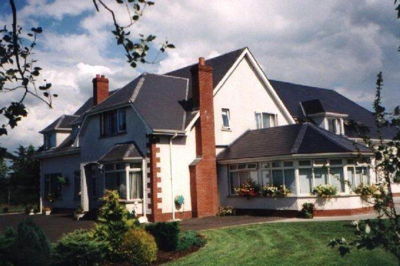 Caldhame Lodge Crumlin  Exterior foto